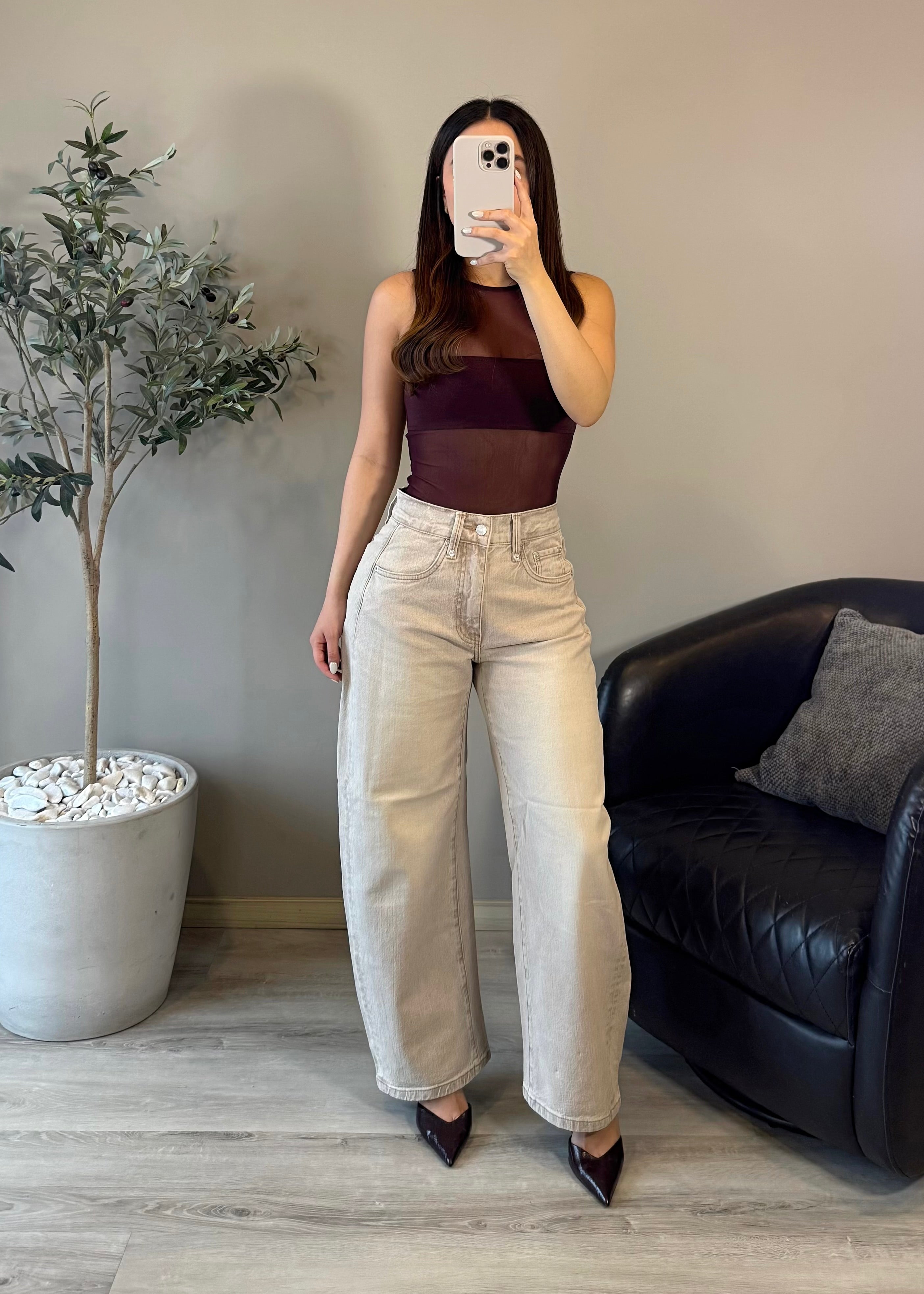 Ecru Jeans