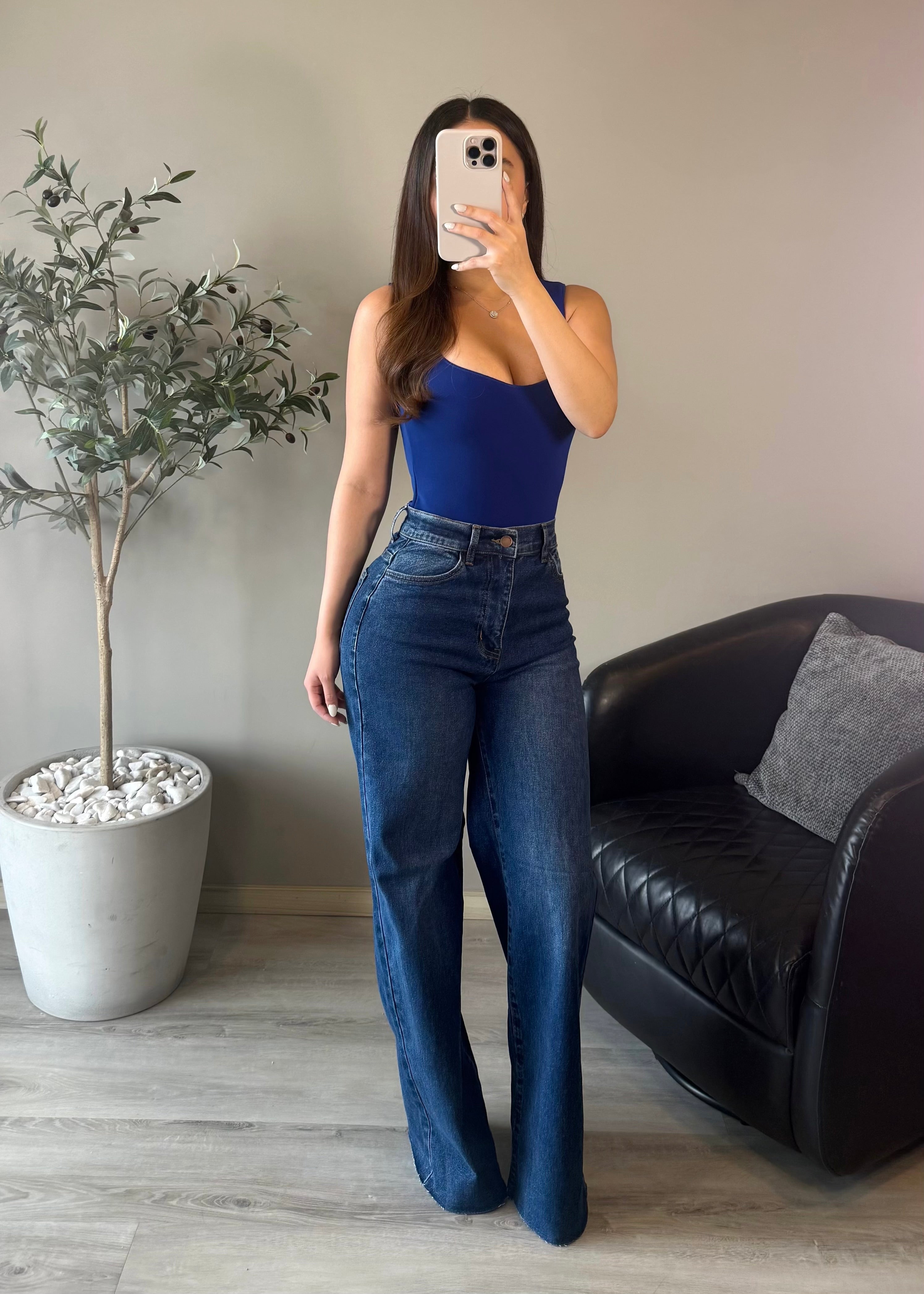 Raw dark blue jeans