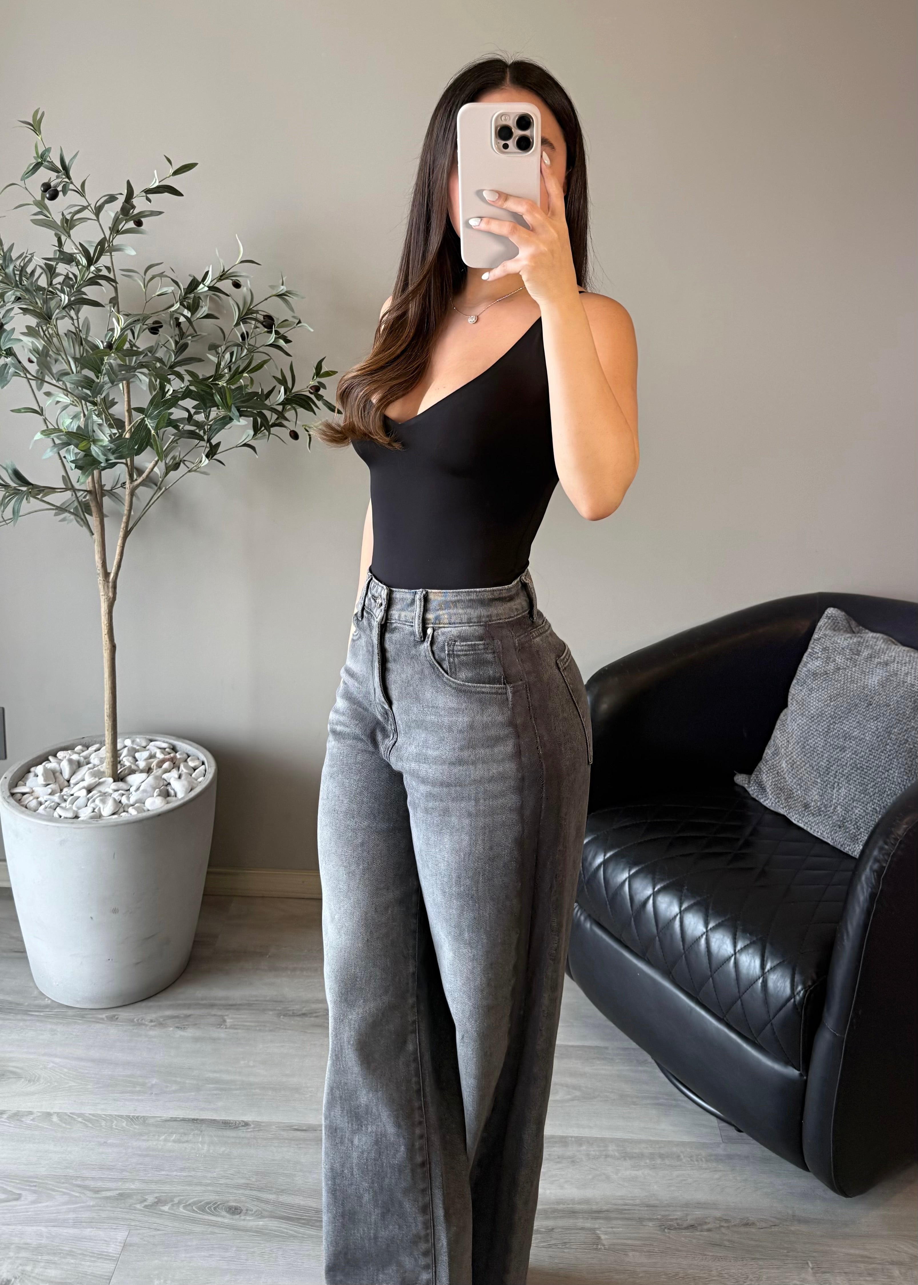 Grey jeans con encaje